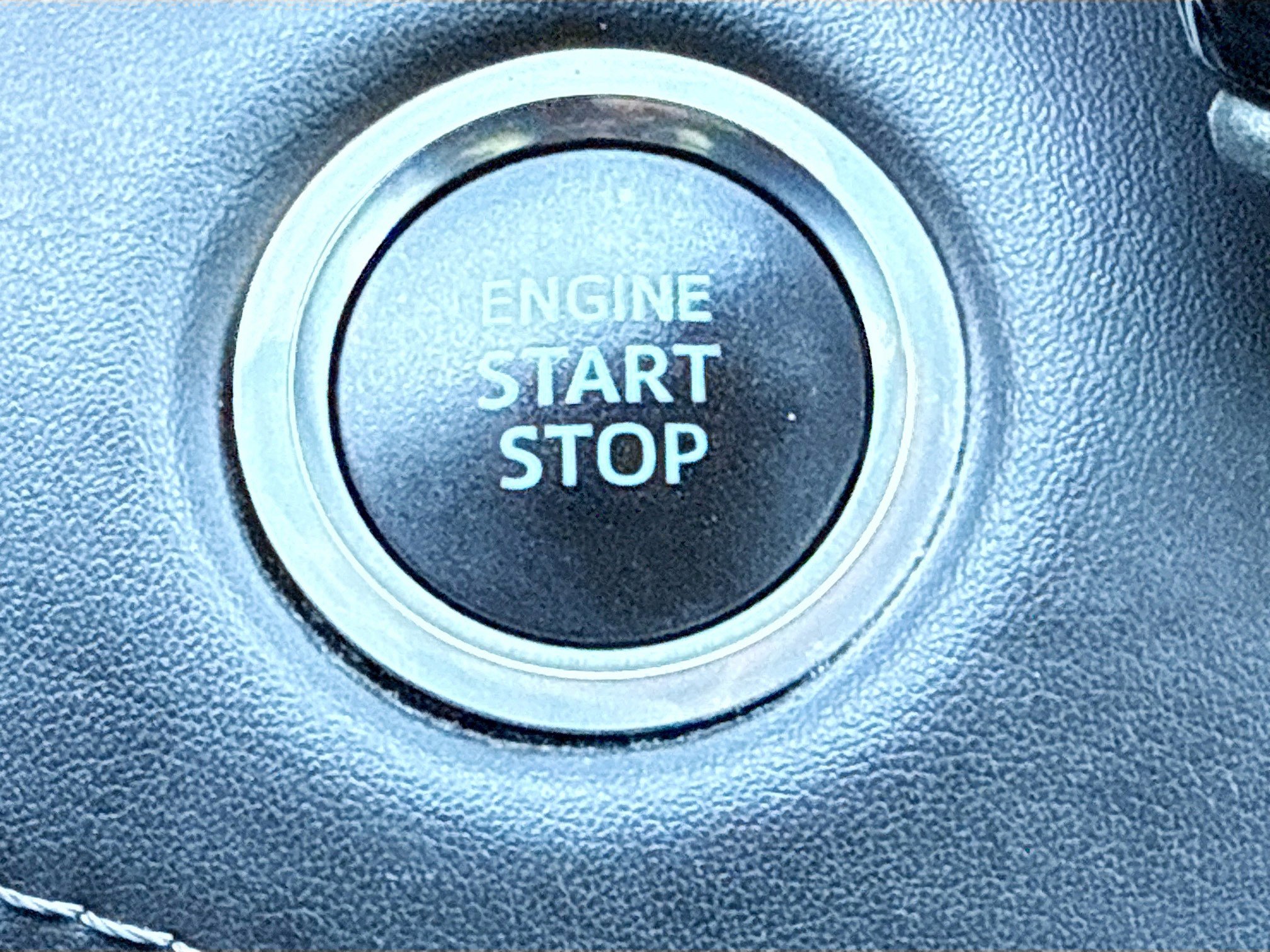 Used 2020 Toyota Highlander XLE image 38