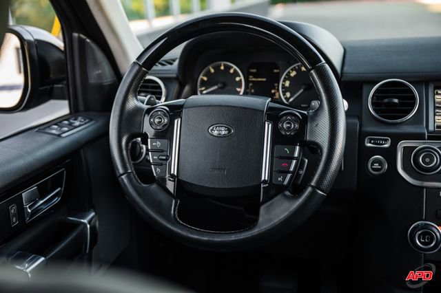 Used 2015 Land Rover LR4 HSE AWD/4WD image 9