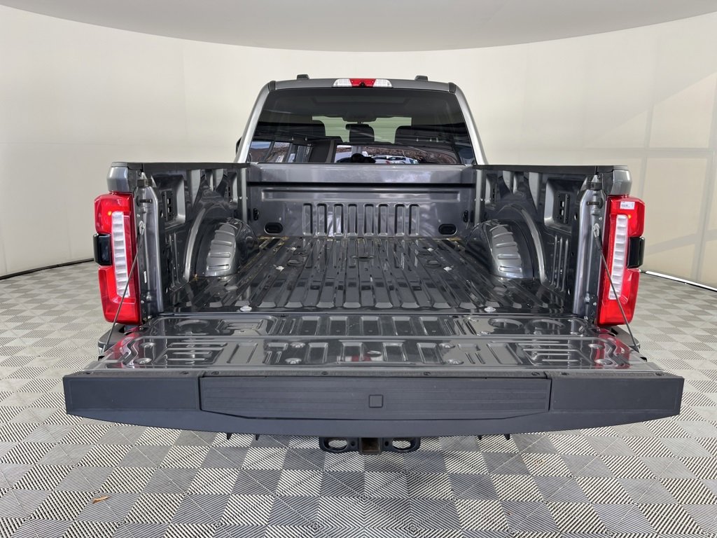 Certified 2025 Ford F350 Lariat image 28