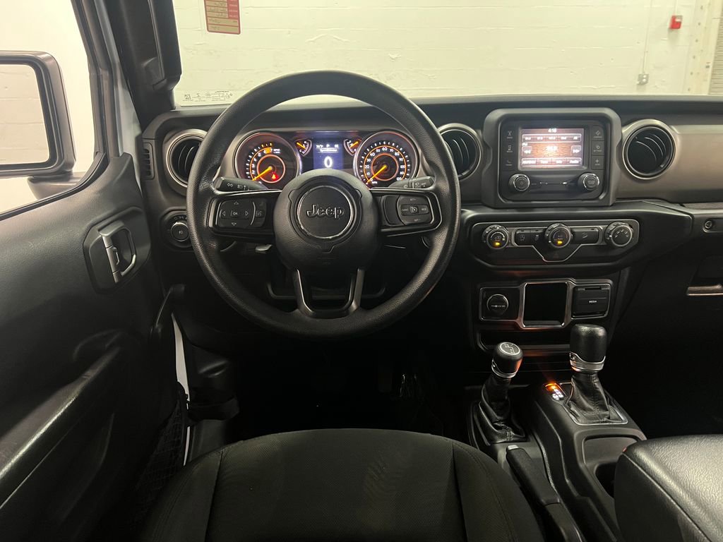 Used 2020 Jeep Wrangler Sport AWD/4WD image 14