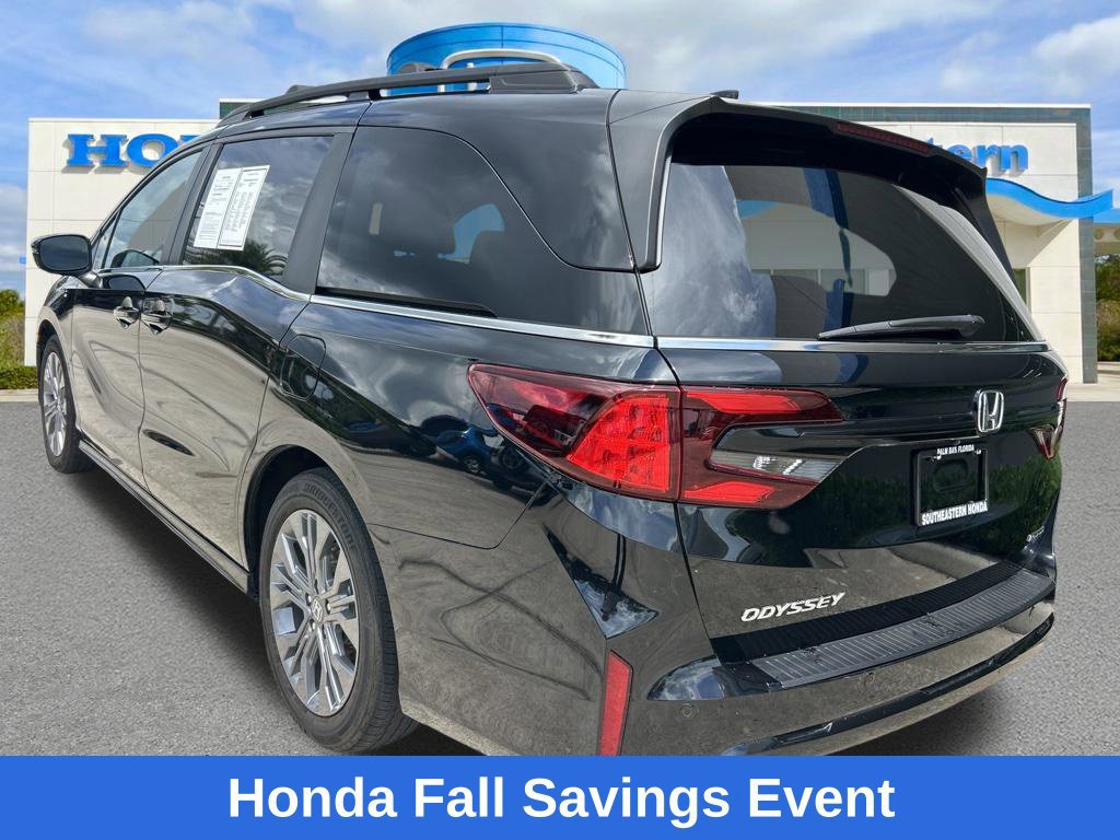 Used 2025 Honda Odyssey Touring image 7
