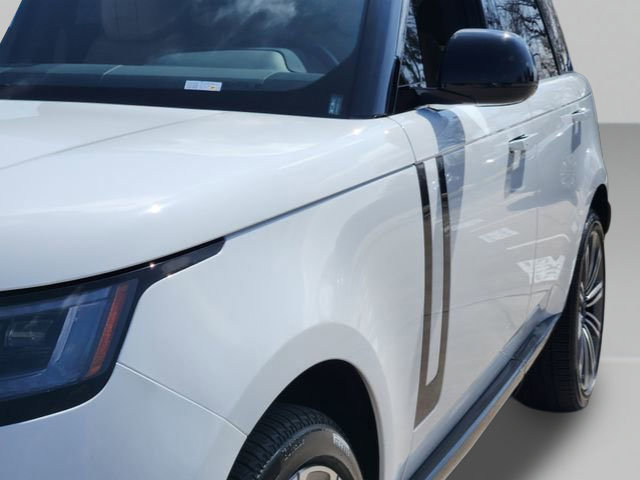Certified 2025 Land Rover Range Rover SE image 37