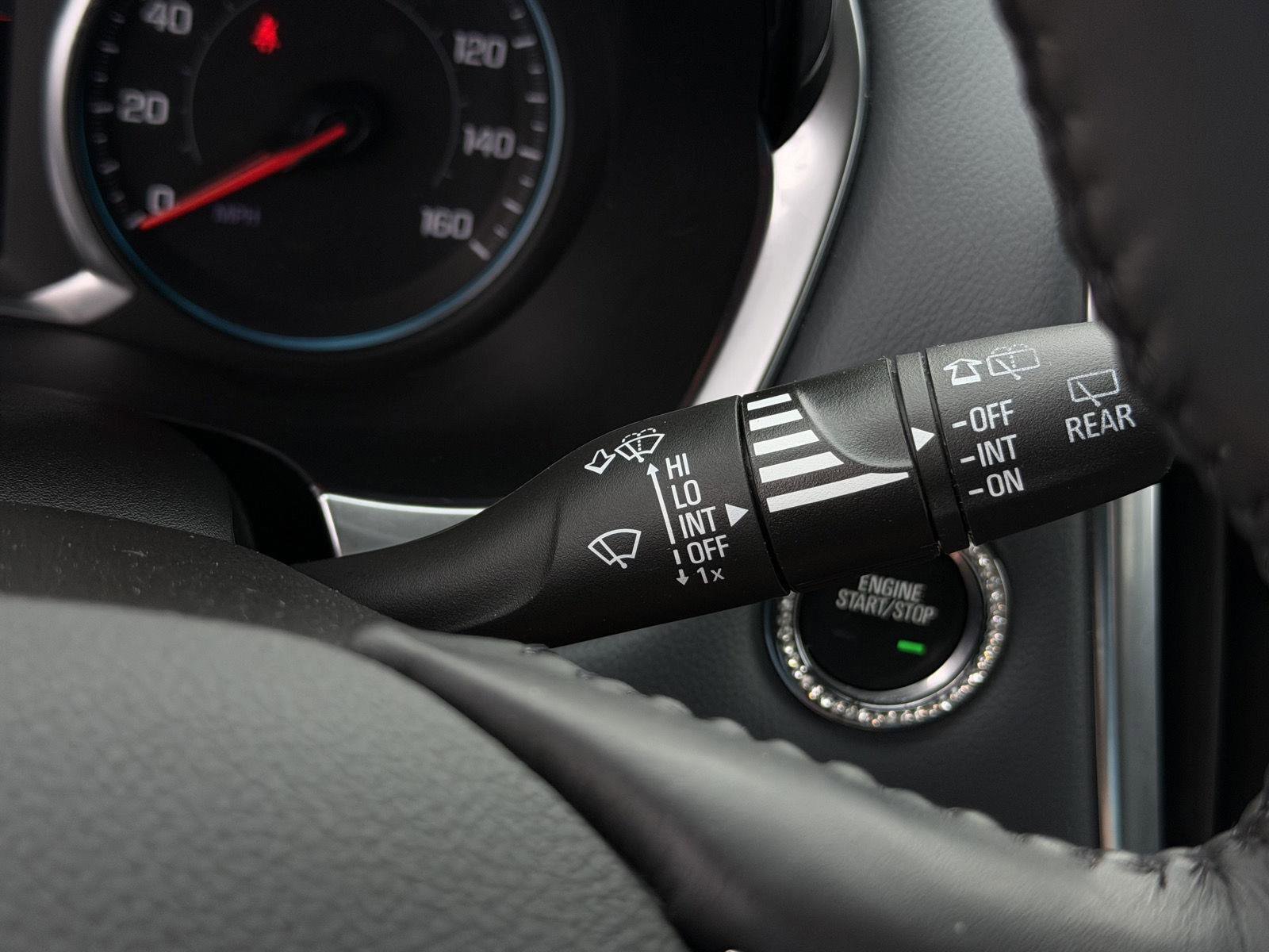 Used 2021 Chevrolet Traverse LT FWD image 18