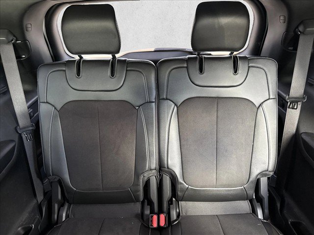 Used 2023 Jeep Grand Cherokee L Laredo AWD/4WD image 19