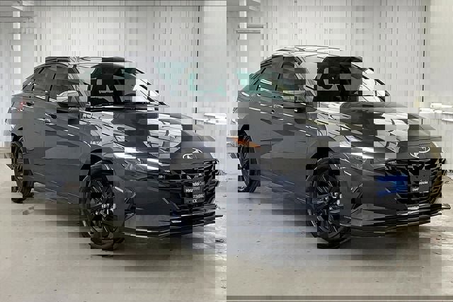 Certified 2023 Hyundai Elantra SEL image 34