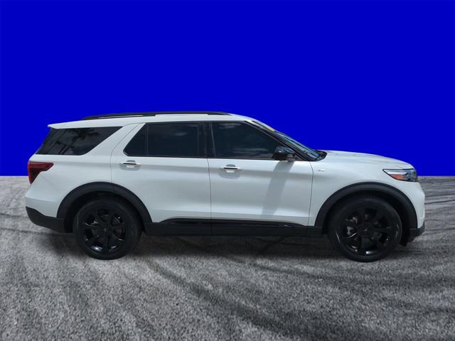 Certified 2023 Ford Explorer ST-Line w/ Class IV Trailer Tow Package RWD image 3