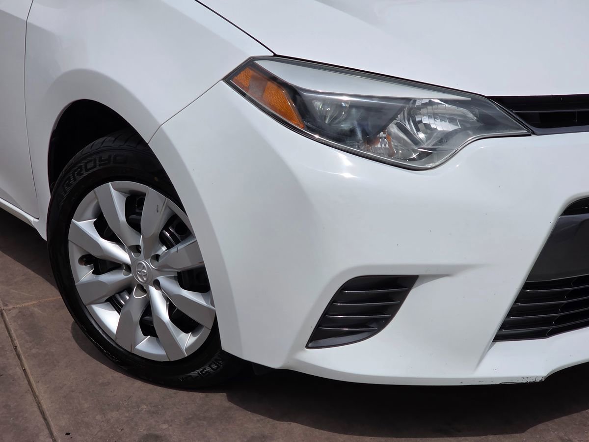 Used 2015 Toyota Corolla LE FWD image 4