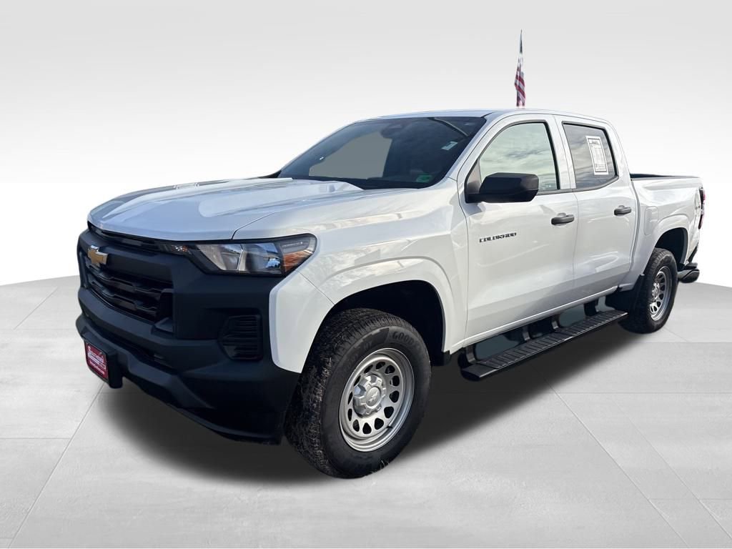 Certified 2024 Chevrolet Colorado W/T image 2