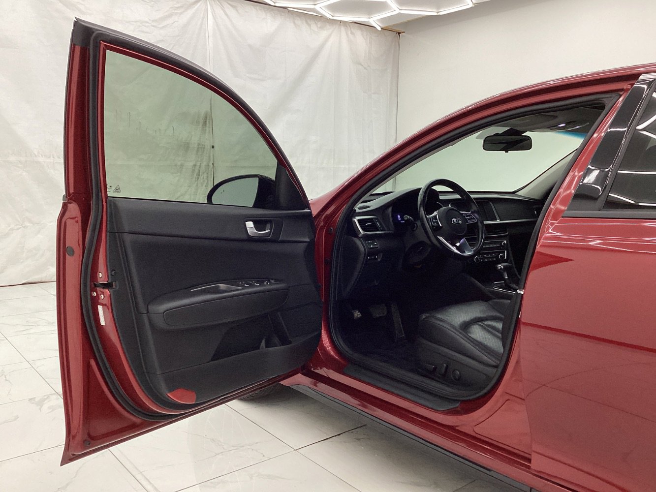 Used 2020 Kia Optima SE image 16