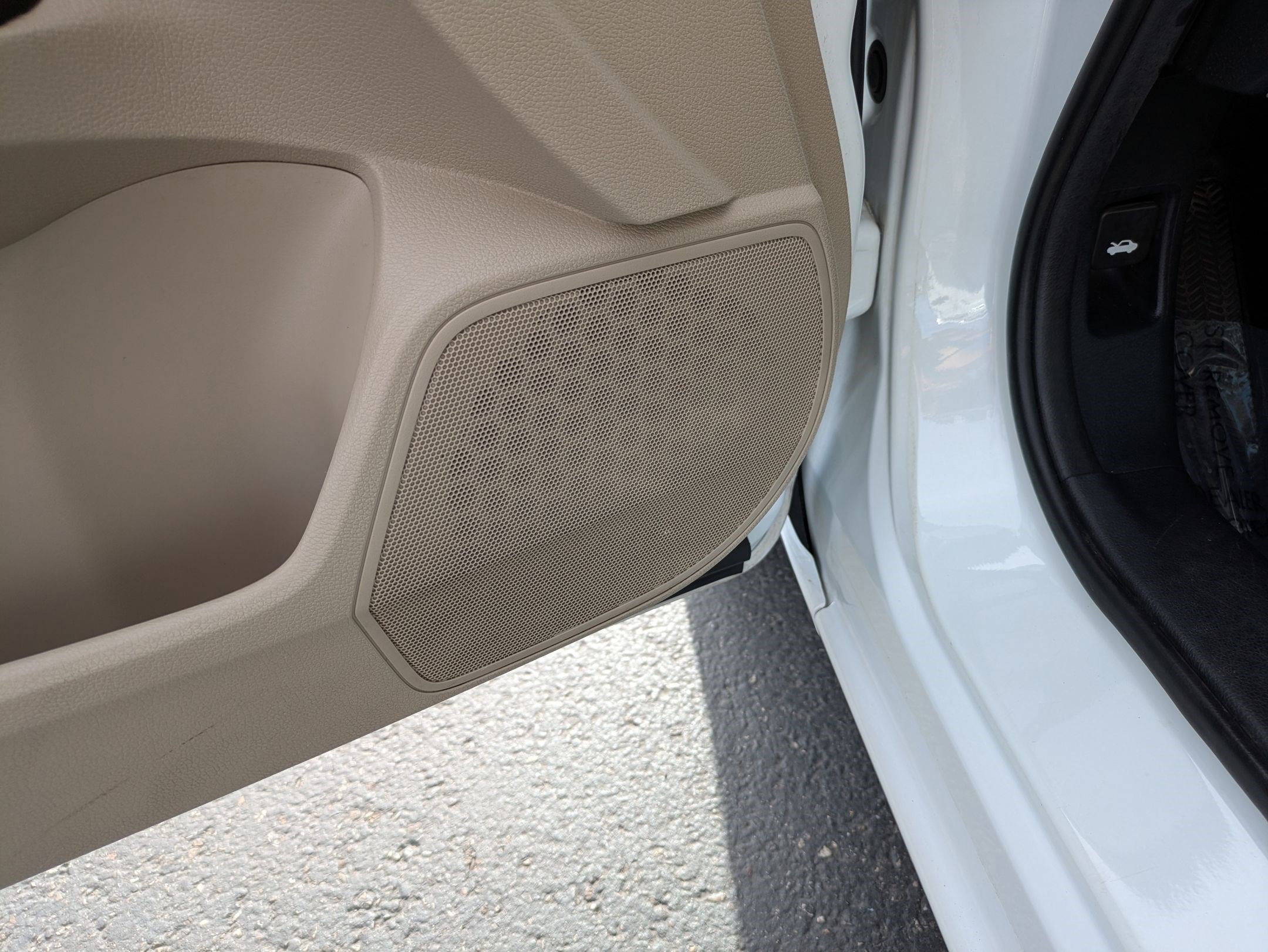 Used 2016 Honda Accord EX image 13