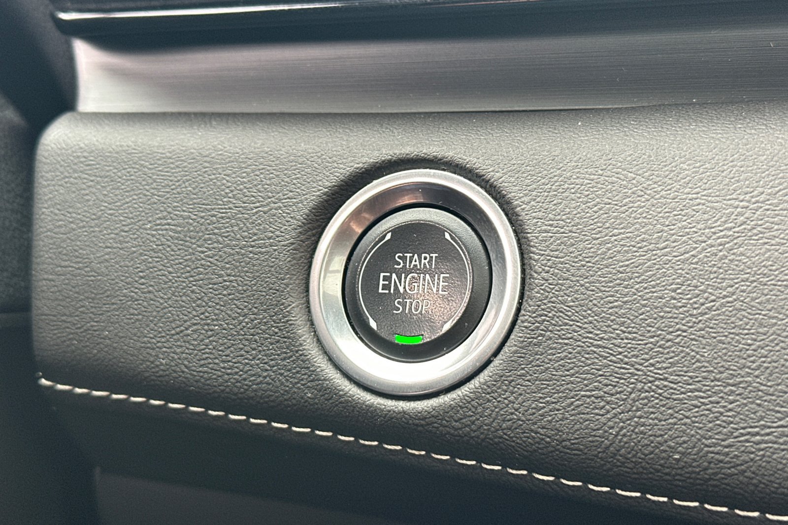 Used 2024 Cadillac Escalade Sport w/ LPO, ONYX Package AWD/4WD image 17