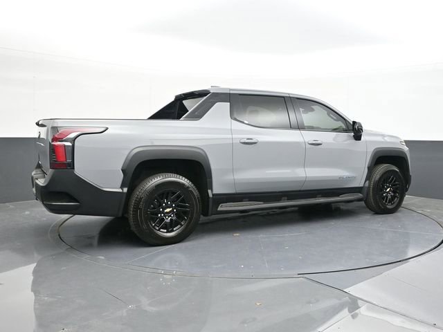 New 2025 Chevrolet Silverado EV LT image 16