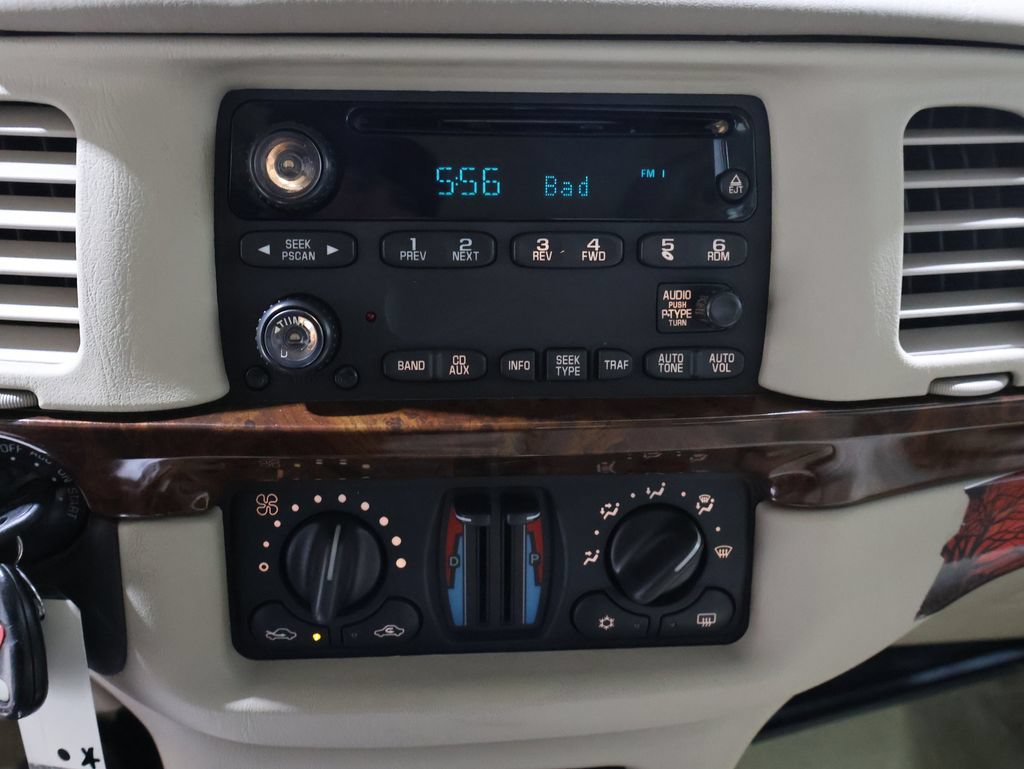 Used 2005 Chevrolet Impala LS w/ Preferred Equipment Group FWD image 24