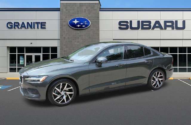 Used 2020 Volvo S60 T5 Momentum FWD image 5