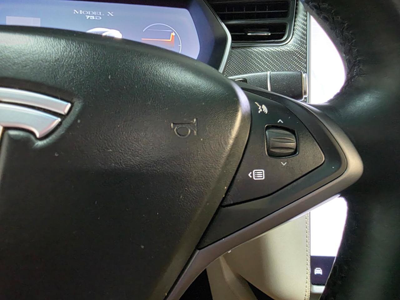 Used 2018 Tesla Model X 75D AWD/4WD image 33