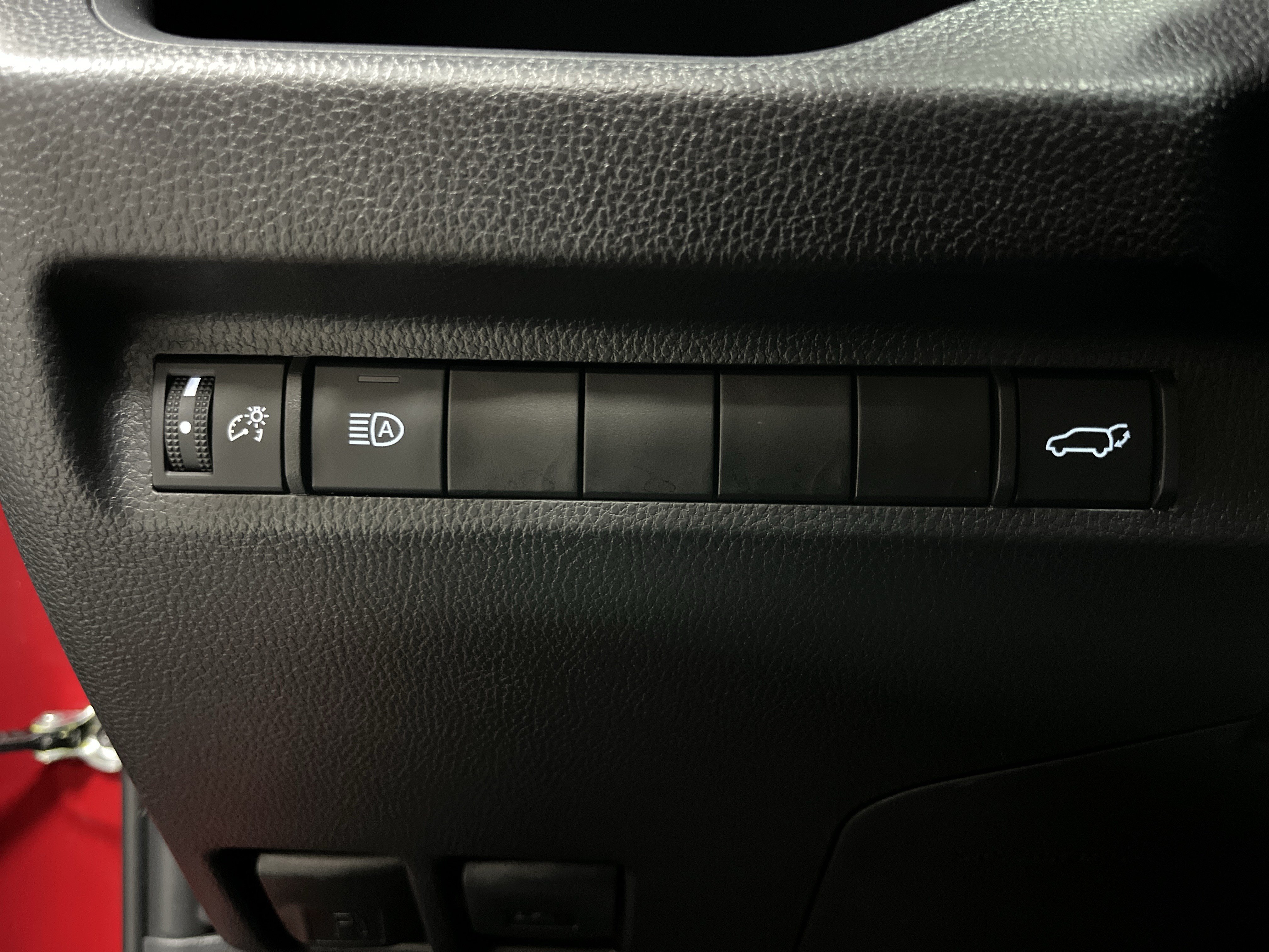 Certified 2025 Toyota RAV4 XLE w/ Convenience Package AWD/4WD image 35