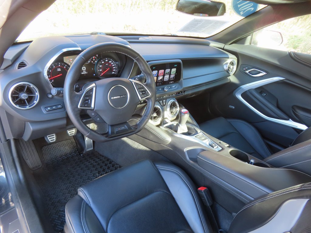 Used 2017 Chevrolet Camaro SS image 22