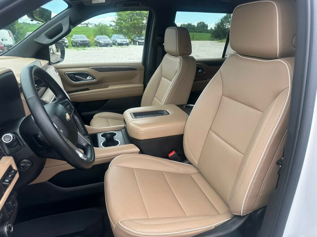 Used 2023 Chevrolet Tahoe Premier w/ Premium Package AWD/4WD image 8