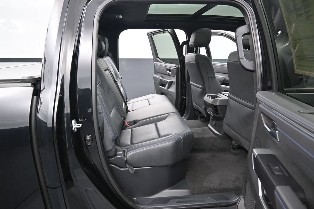Used 2024 Toyota Tundra Platinum AWD/4WD image 32