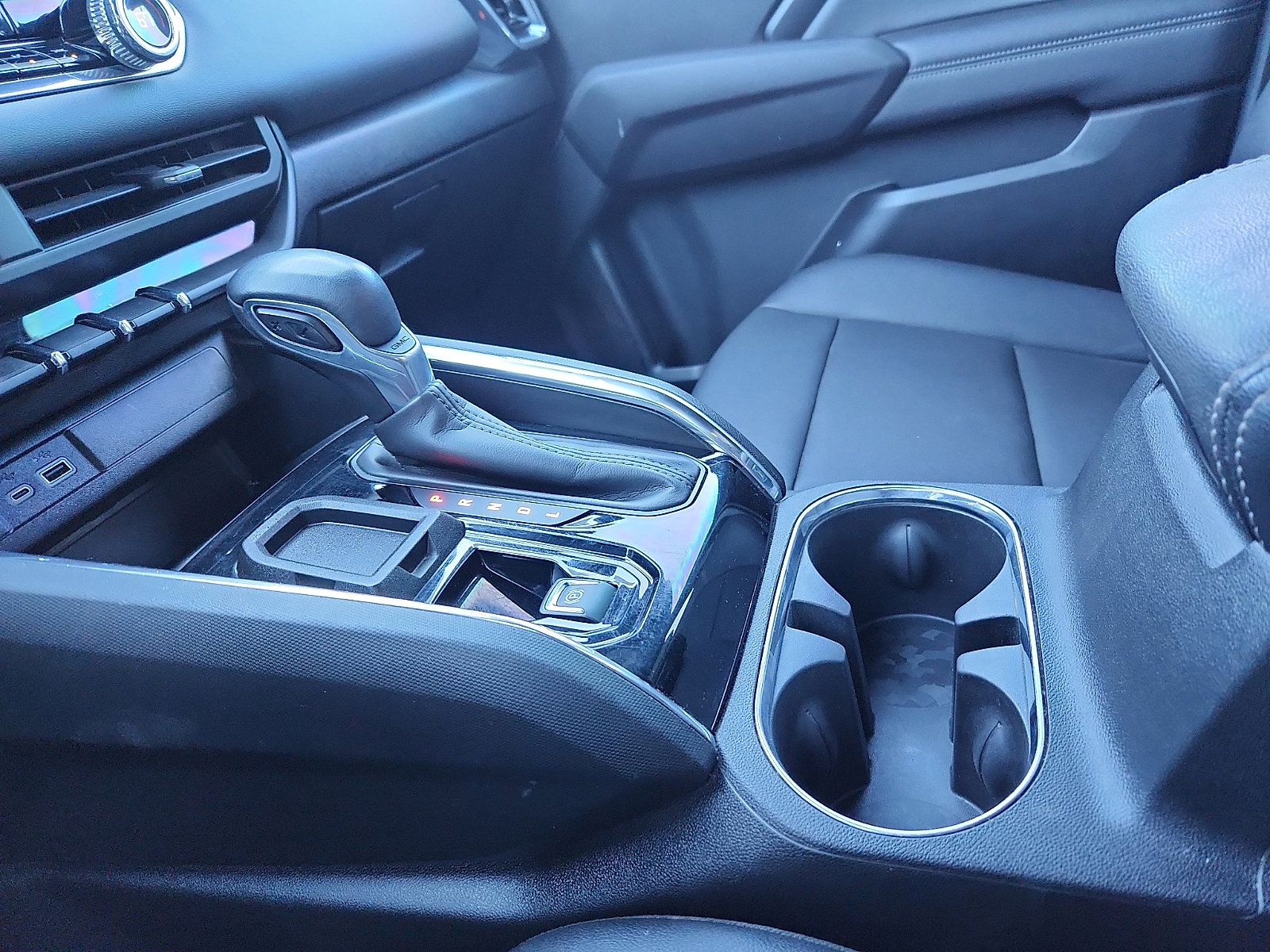 Used 2023 GMC Canyon Elevation w/ Elevation Premium Package image 20