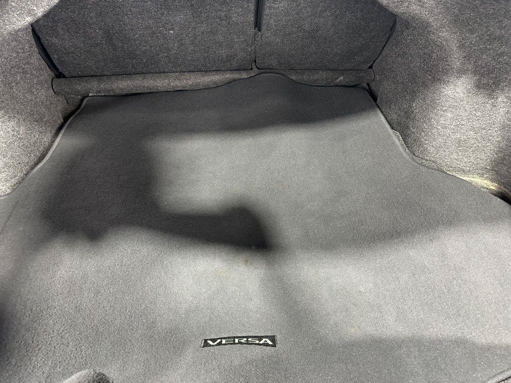 Used 2016 Nissan Versa SV FWD image 23