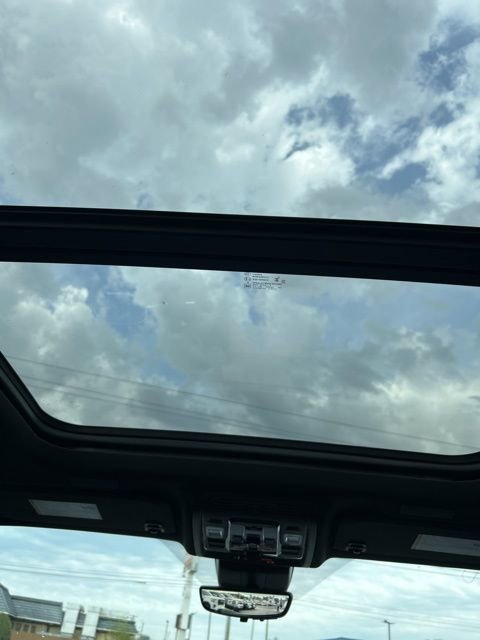 Used 2026 GMC Yukon Denali w/ Denali Reserve Package image 26