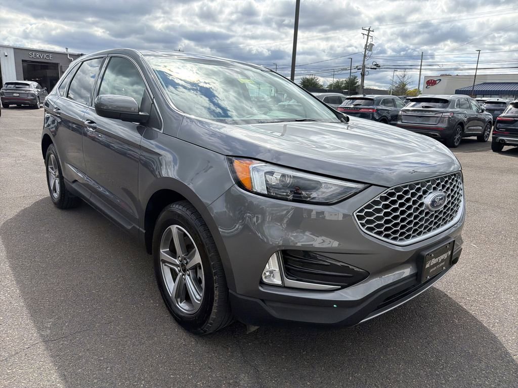 Used 2024 Ford Edge SEL w/ Convenience Package AWD/4WD image 7