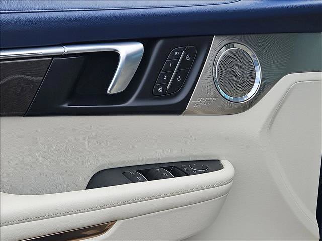 Certified 2025 Buick Enclave Avenir w/ Super Cruise Package AWD/4WD image 12