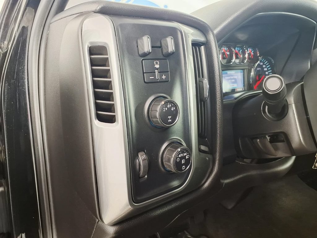 Used 2015 Chevrolet Silverado 2500 LT AWD/4WD image 24