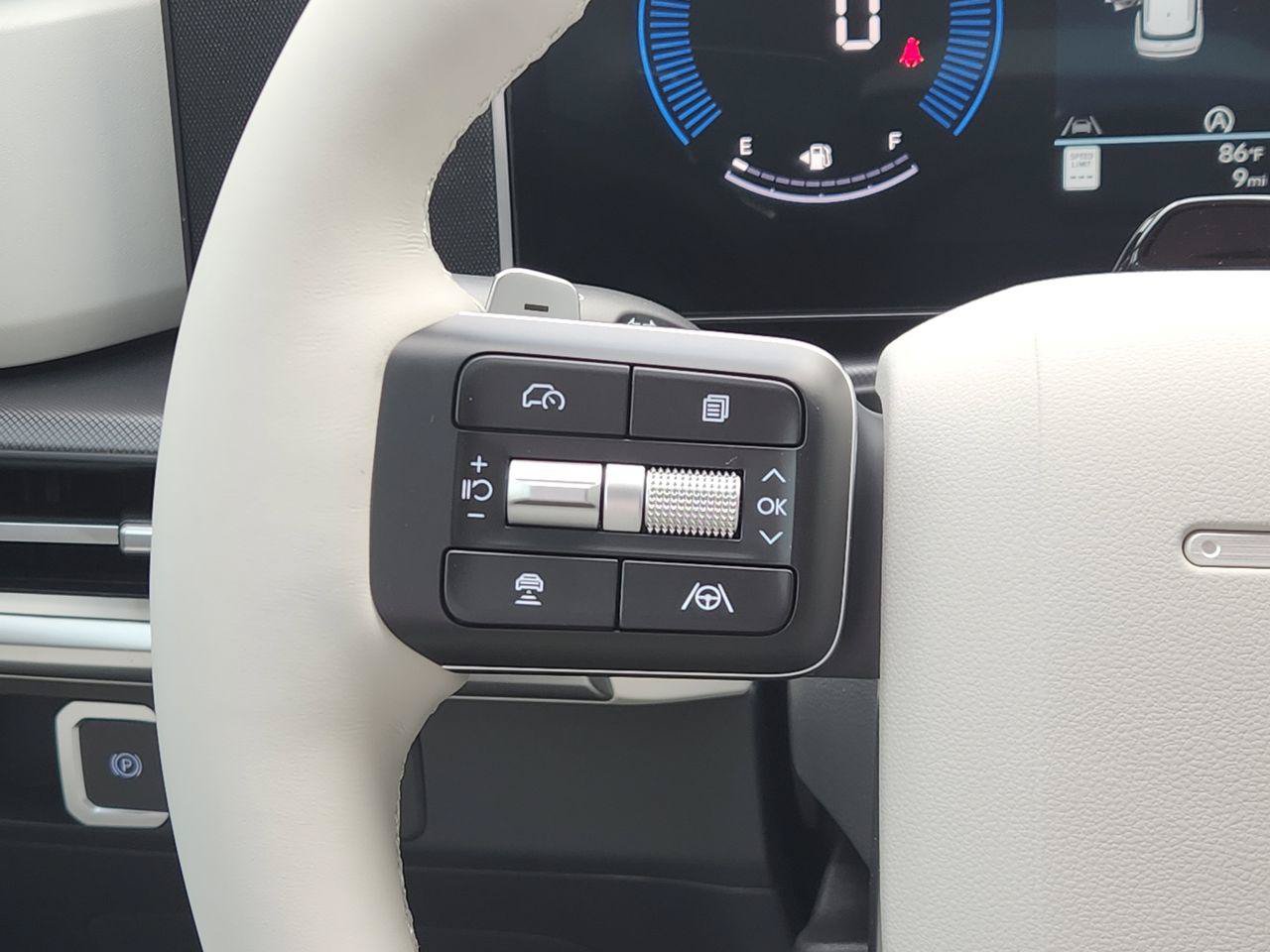 New 2026 Hyundai Santa Fe SEL FWD image 26