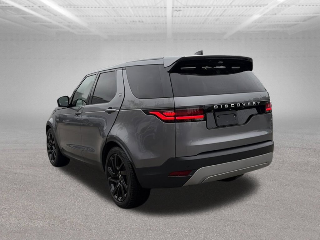 Used 2025 Land Rover Discovery S AWD/4WD image 3