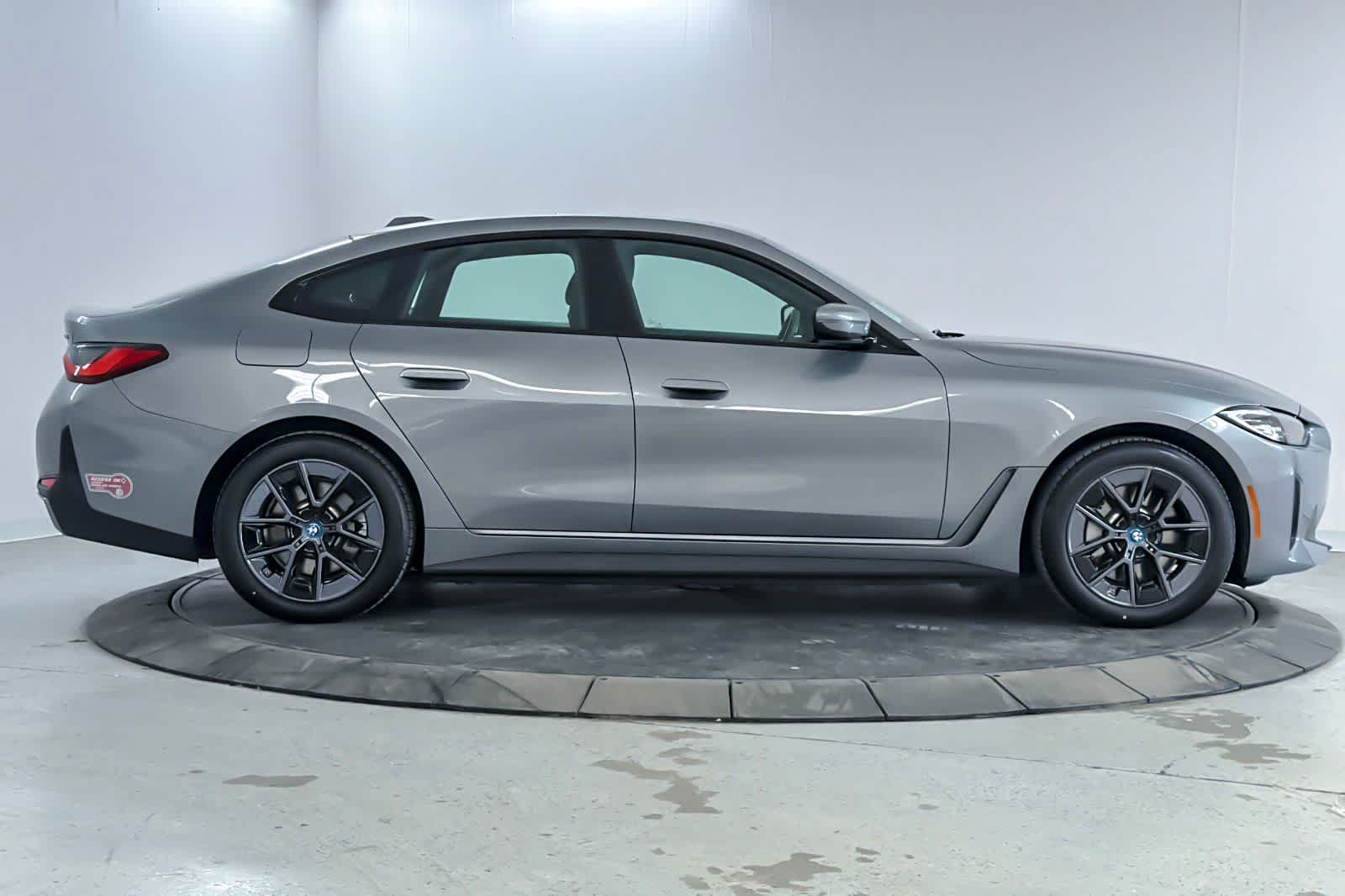 Used 2023 BMW i4 eDrive35 RWD image 8