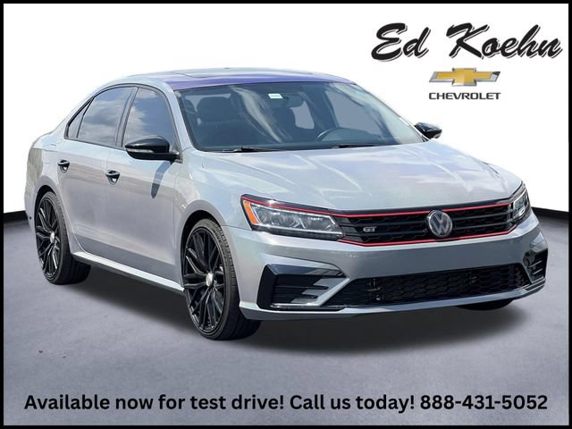 Used 2018 Volkswagen Passat 3.6 FWD image 1