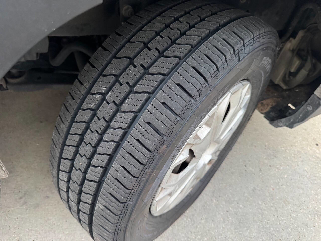 Used 2021 Ford Transit 250 Low Roof w/ Exterior Upgrade Package image 25