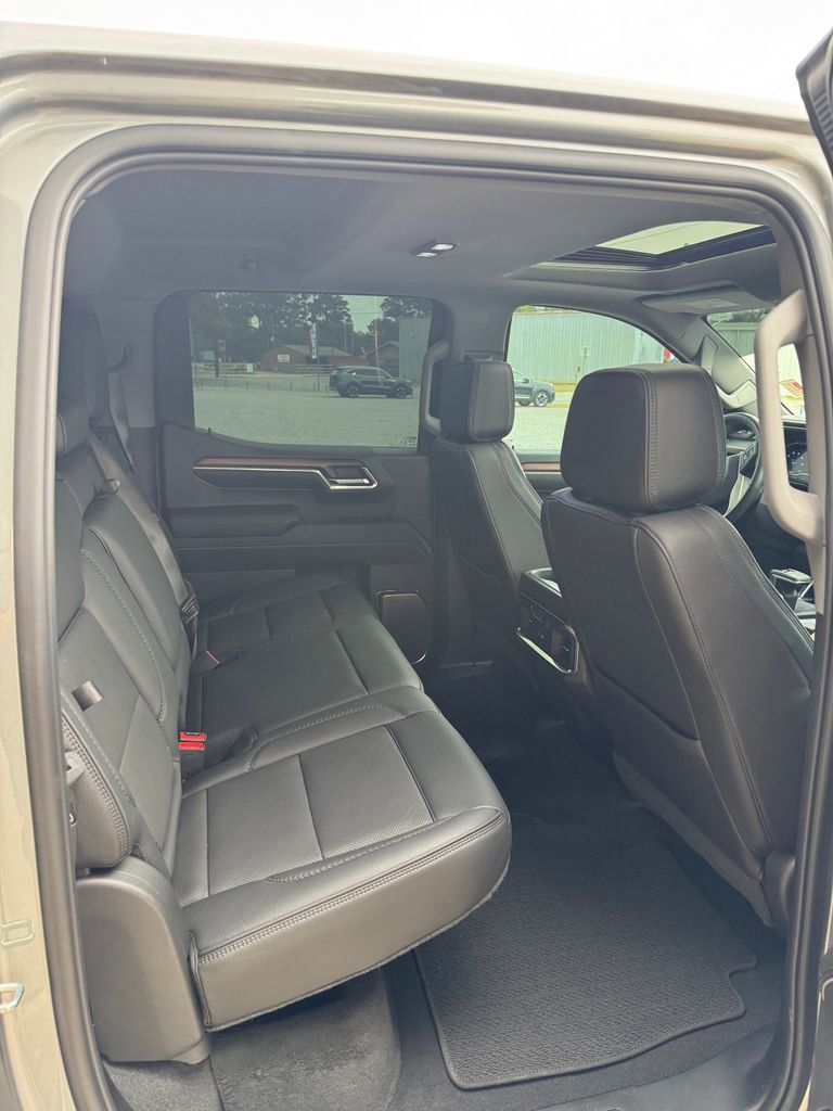 Used 2024 GMC Sierra 1500 Denali w/ Denali Reserve Package AWD/4WD image 17