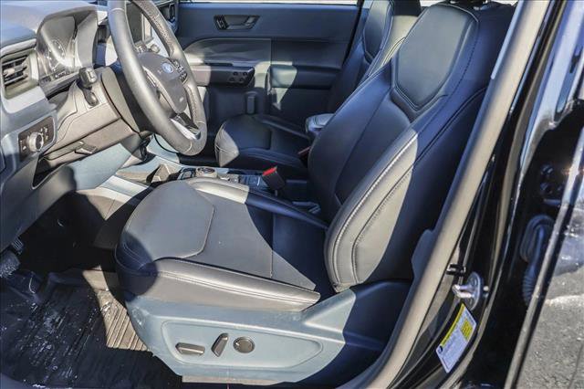 Used 2023 Ford Maverick Lariat w/ Lariat Luxury Package image 11