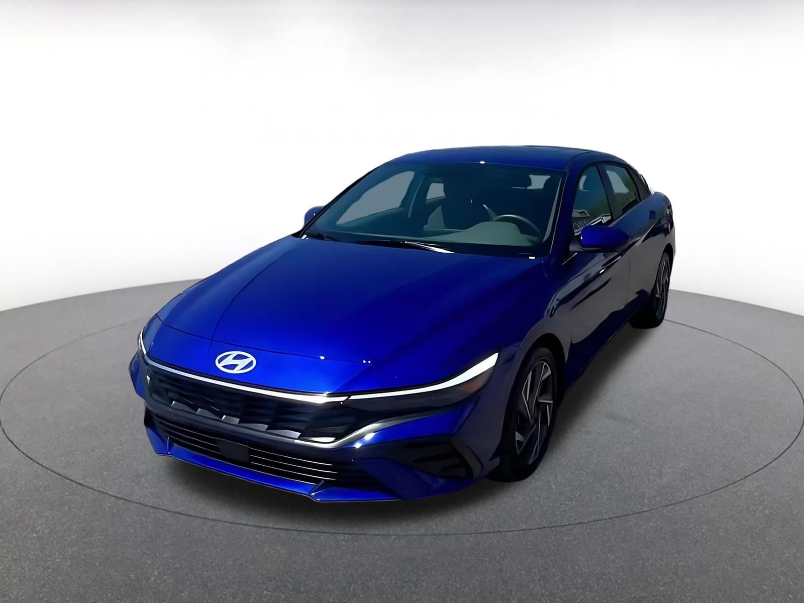 Used 2025 Hyundai Elantra SEL image 7