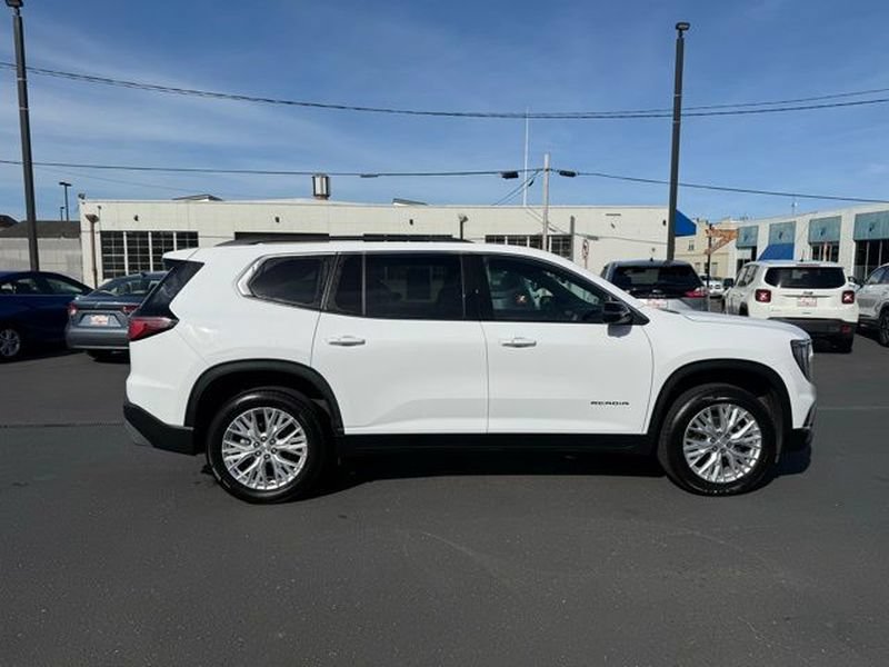 Used 2024 GMC Acadia Elevation FWD image 6