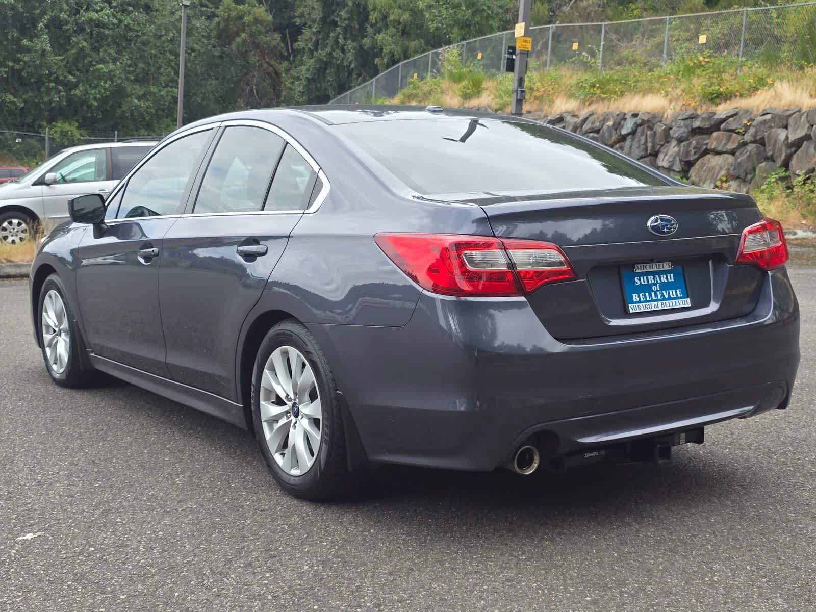 Used 2015 Subaru Legacy 2.5i Premium w/ Moonroof Package AWD/4WD image 4