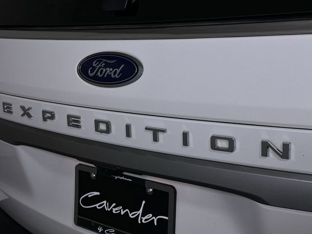 Used 2024 Ford Expedition XLT AWD/4WD image 32