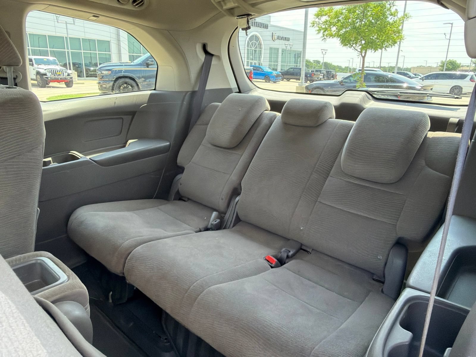 Used 2012 Honda Odyssey EX image 20