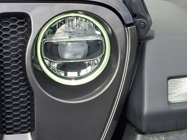 Used 2022 Jeep Wrangler Unlimited Sport w/ Sun And Sound Package AWD/4WD image 12