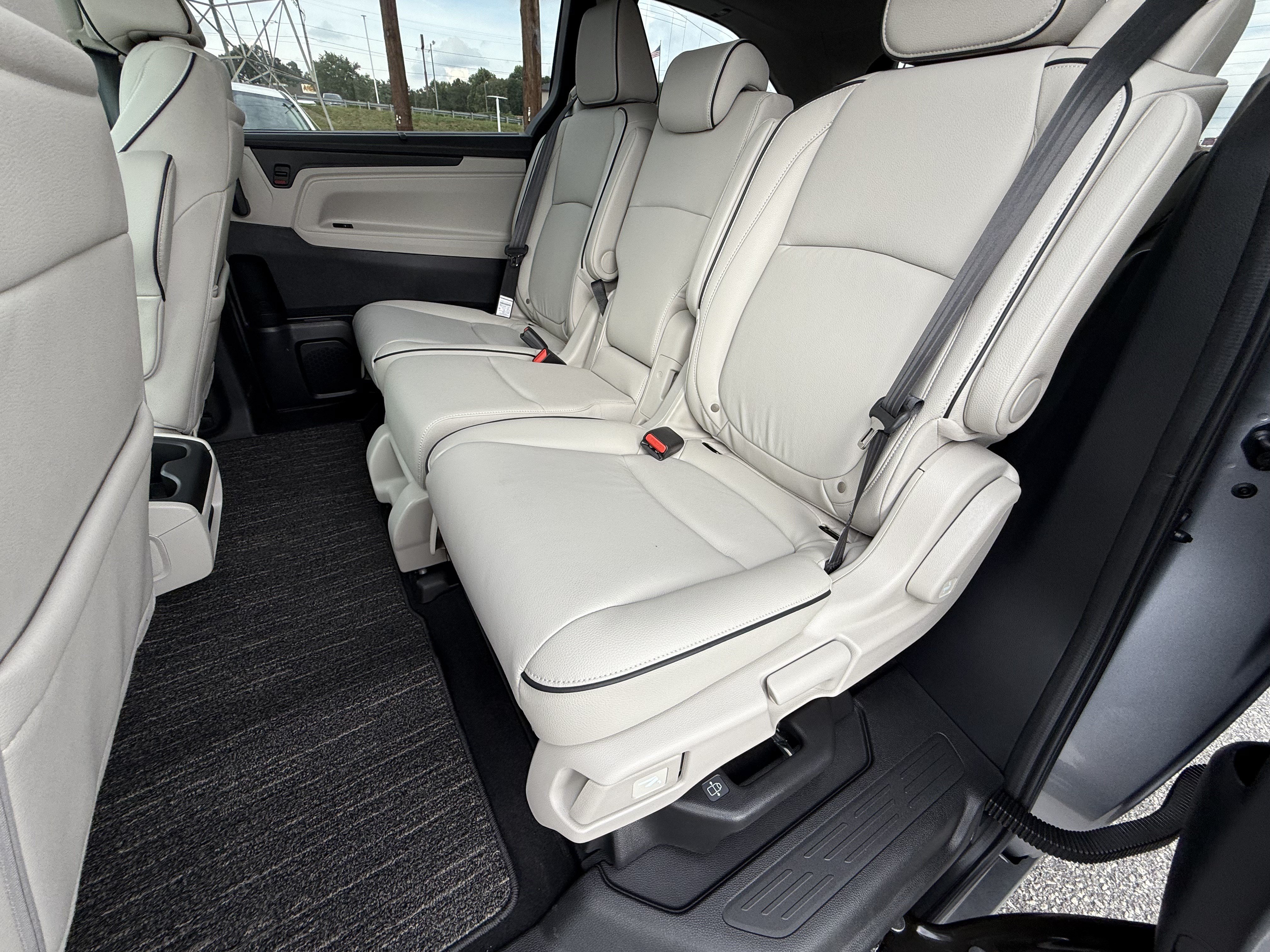 New 2027 Honda Odyssey Touring image 28