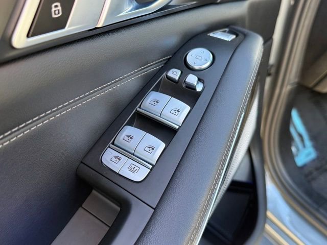 Certified 2024 BMW X7 M60i w/ Executive Package image 13