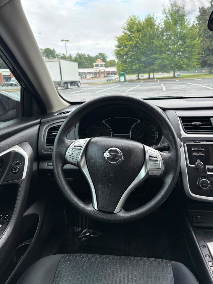 Used 2016 Nissan Altima 2.5 S w/ Power Driver Seat Package FWD image 20