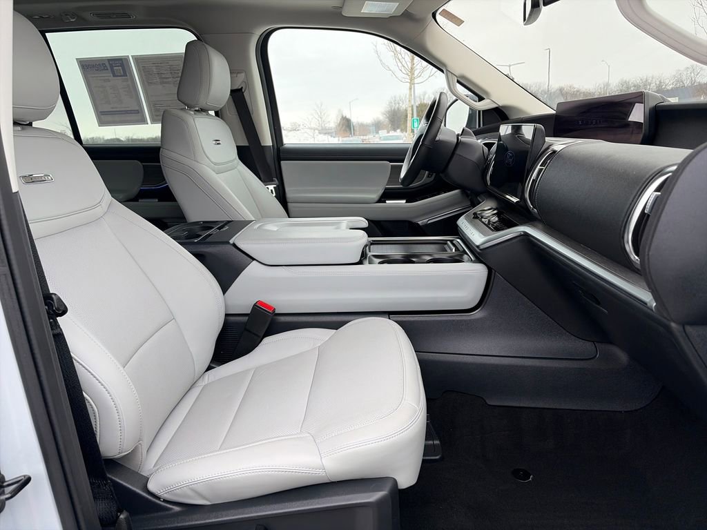 Used 2025 Ford Expedition Max Platinum image 15