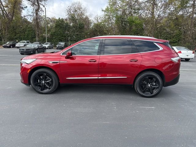 Used 2024 Buick Enclave Essence w/ Sport Touring Edition video 2