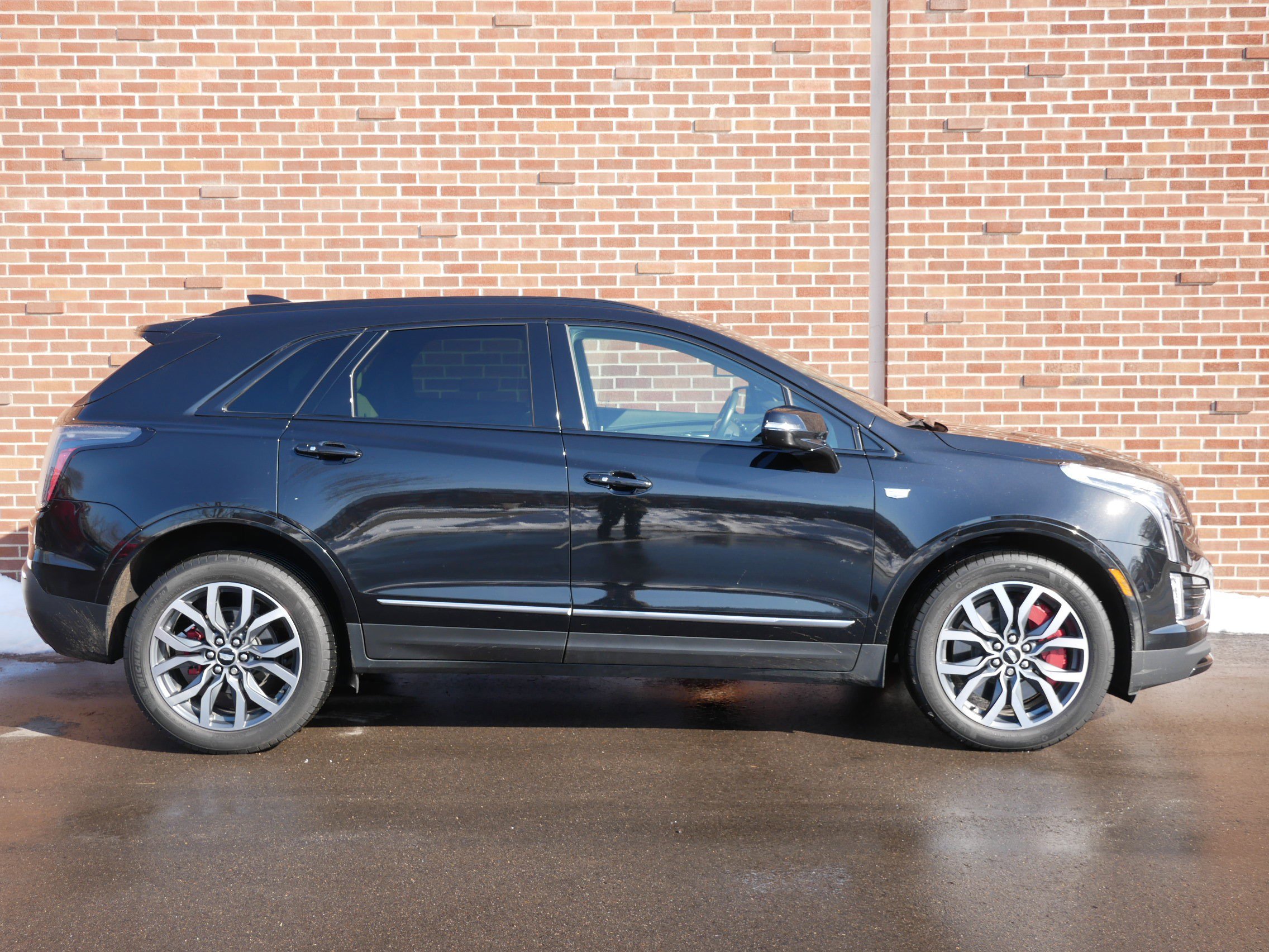 Certified 2023 Cadillac XT5 Sportv w/ LPO, Floor Liner Package image 26