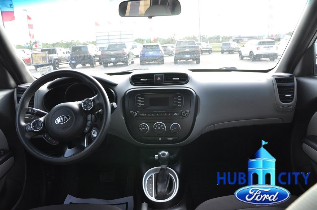 Used 2016 Kia Soul FWD image 18