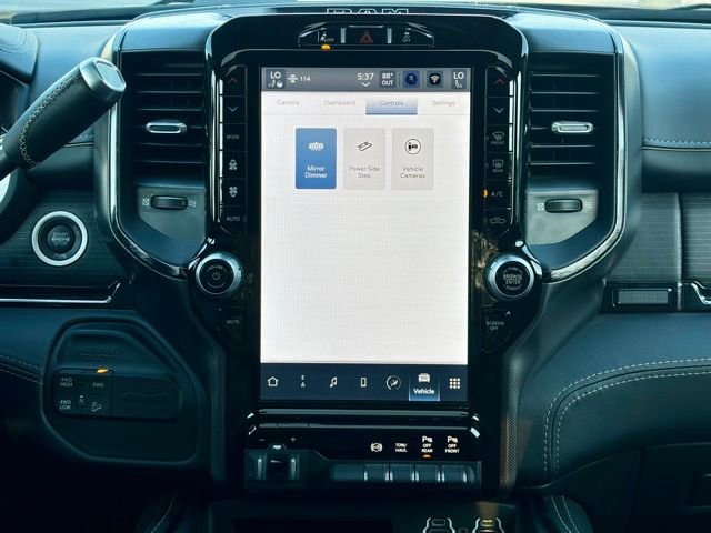 Used 2024 RAM 2500 Limited image 23